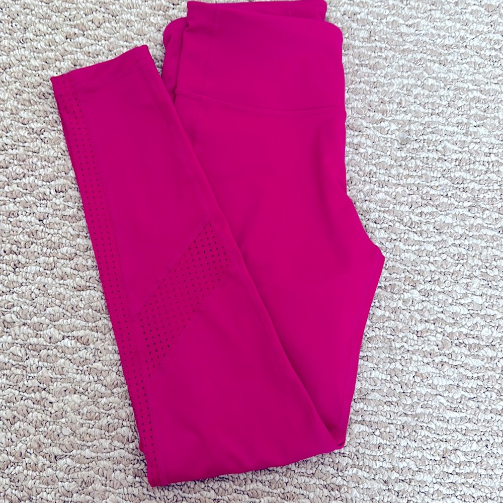 Hot pink gapfit leggings